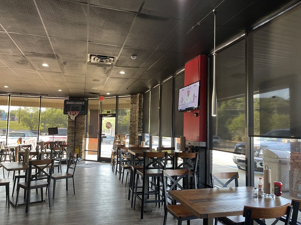 Coach's Neighborhood Grill - Asheboro