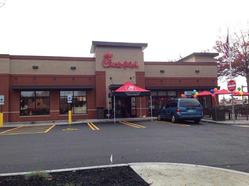Fil A 26 Photos 46 Reviews Fast Food 310