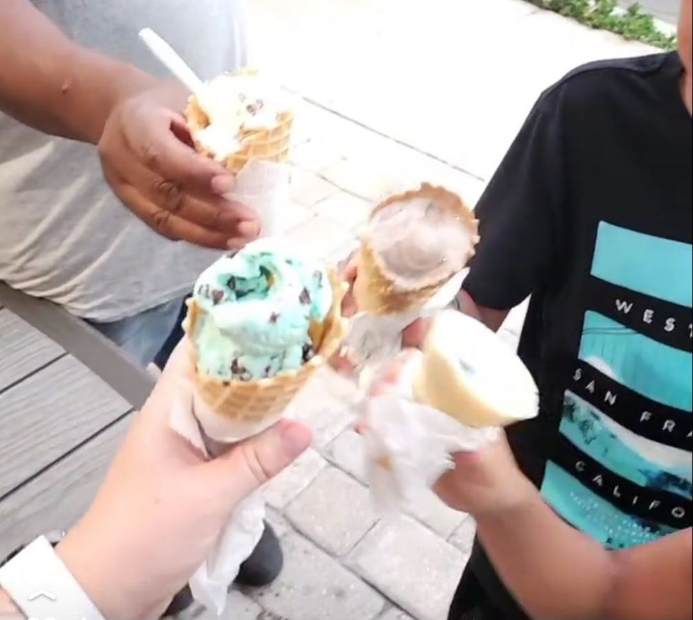 Sprinkles & Scoops Beachside