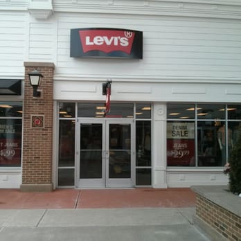 Levi S Outlet Accessories 80 Premium Outlets Blvd Photo Of Levi S Outlet Merrimack Nh United States