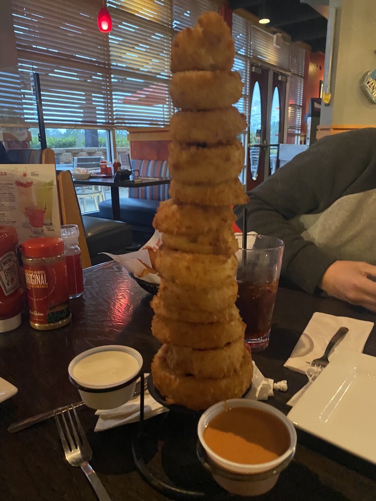 Red Robin Gourmet Burgers and Brews