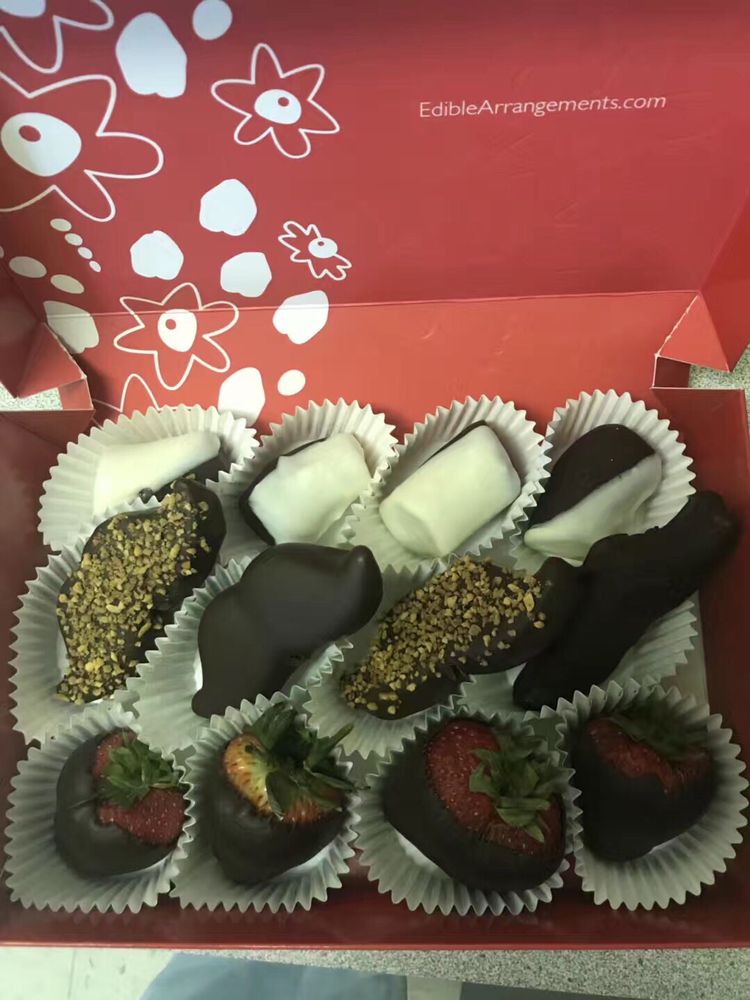 Edible Arrangements Gift Shops 1B 756 Pembina Hwy, Winnipeg, MB