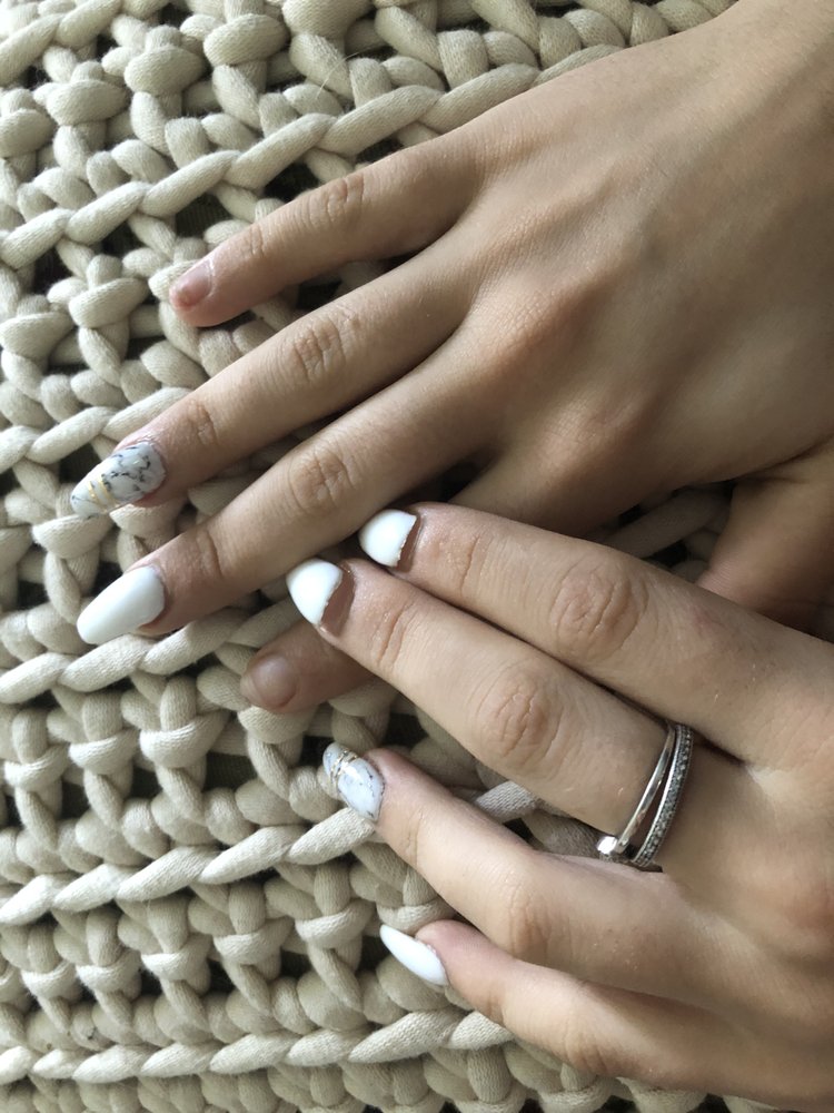 Buffed Nail Bar