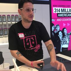 t mobile sales associate