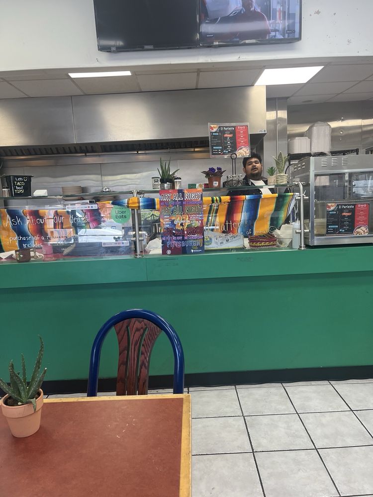 El Pariente Taco Shop