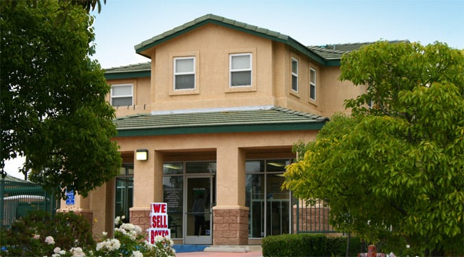 West Simi Lock-Up