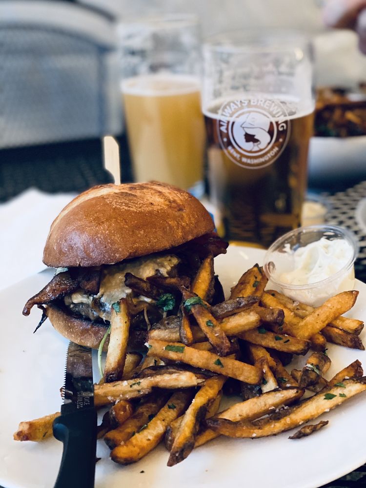 Airways Brewing: The Bistro in Downtown Kent