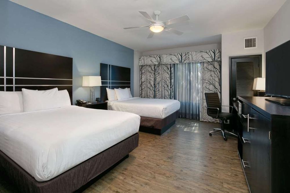 La Quinta Inn & Suites by Wyndham Lubbock Southwest