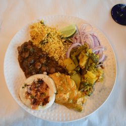 Indian Harvest Order Food Online 90 Photos 208 Reviews Photo Of Indian Harvest Naperville Il United States Lunch Buffet Uttapam