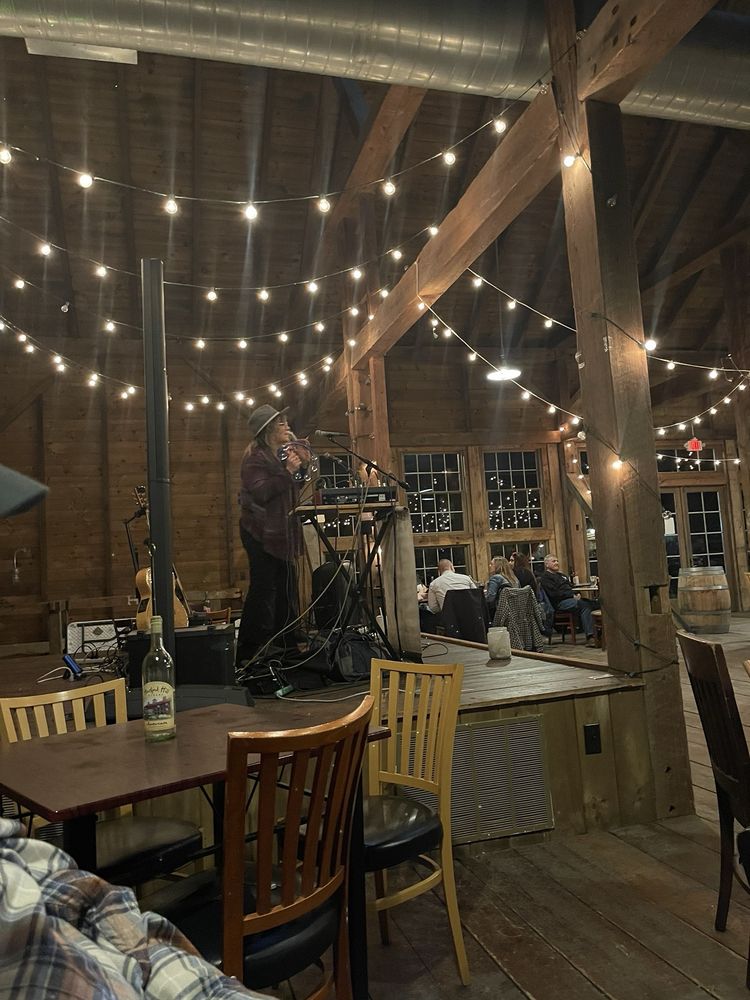 Hartford Hill Winery