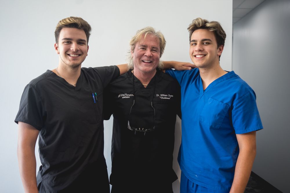 image of business Weekend Dentistry - Dental Emergency Care