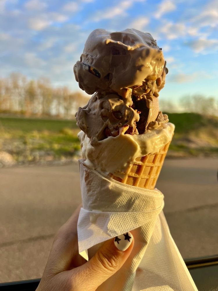 The Meadows Frozen Custard Of Cranberry