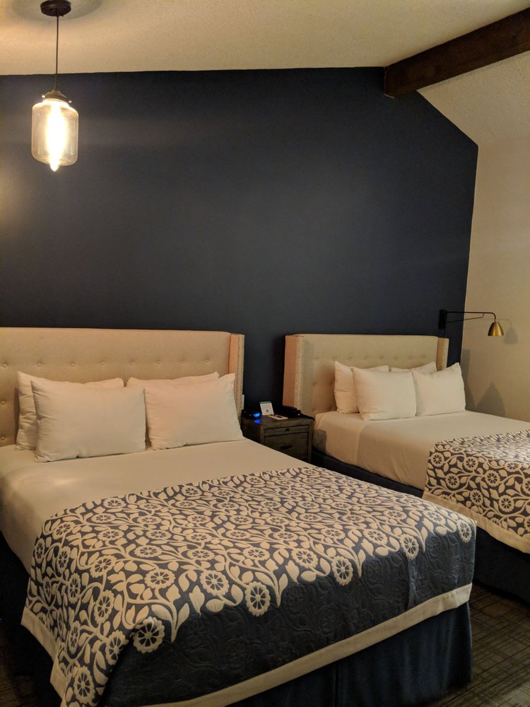 Our Double Queen Room Clean Plenty Of Easily Fits Four Photo Of Sideways Inn Buellton Ca United States Our Double Queen Room