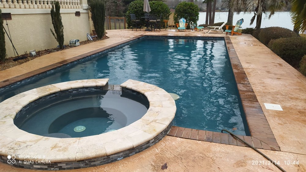 Carolinas Pool Cleaning