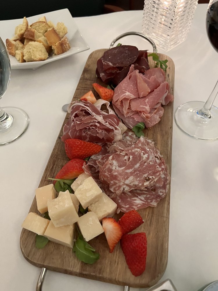 Isabella Restaurant and Bar