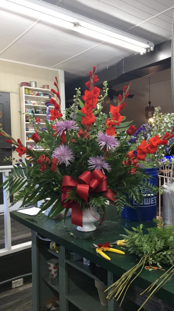 Busch’s Florist Florists 620 Madison St, Jefferson City, MO Phone