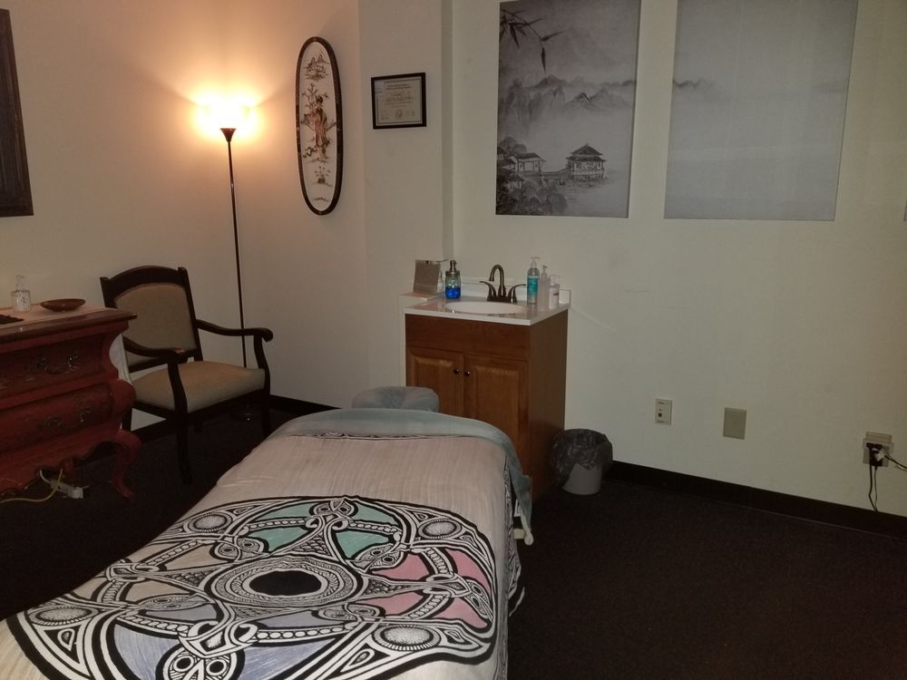 Natural Harmony Therapeutic Massage