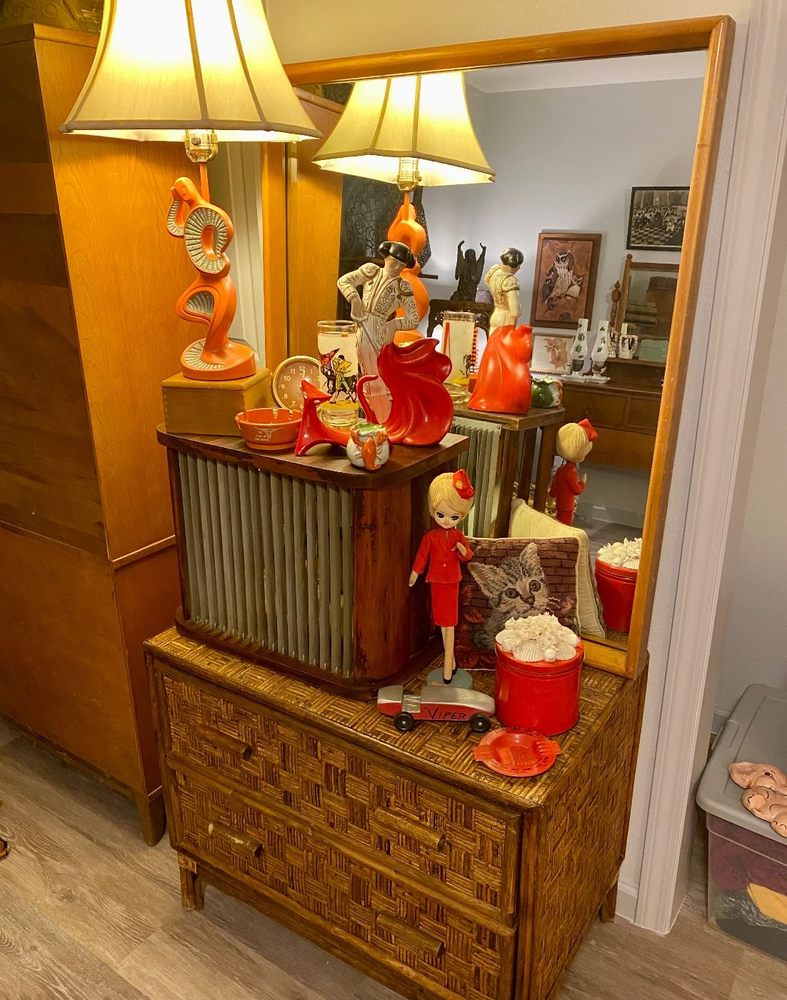 Golden Bow Estate Sales