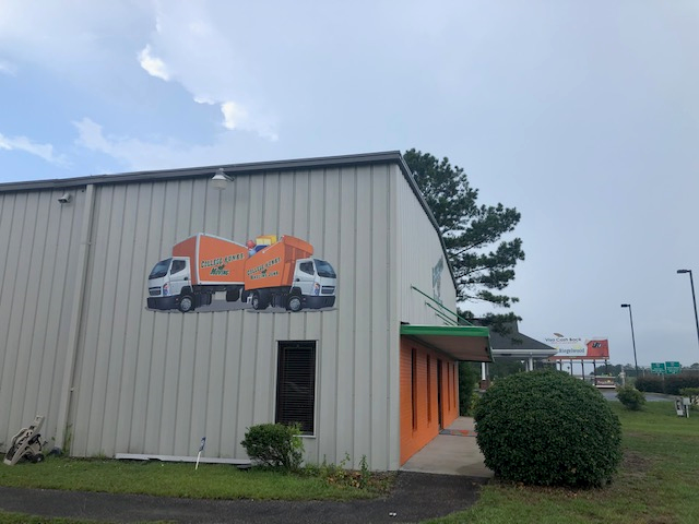 College Hunks Hauling Junk & Moving - Wilmington