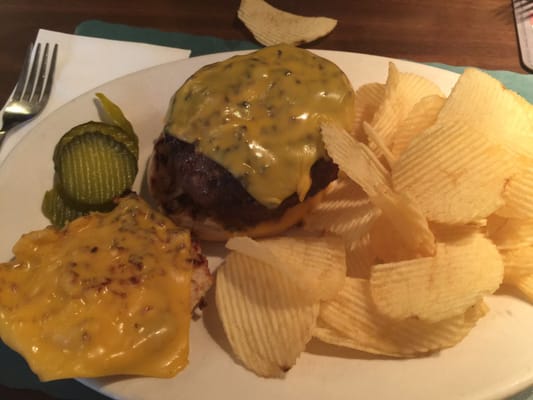 Duffy S Tavern 650 Forest Ave Staten Island Ny Restaurants Mapquest