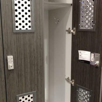 Planet Fitness - 16 Photos & 30 Reviews - Gyms - 5053 ...