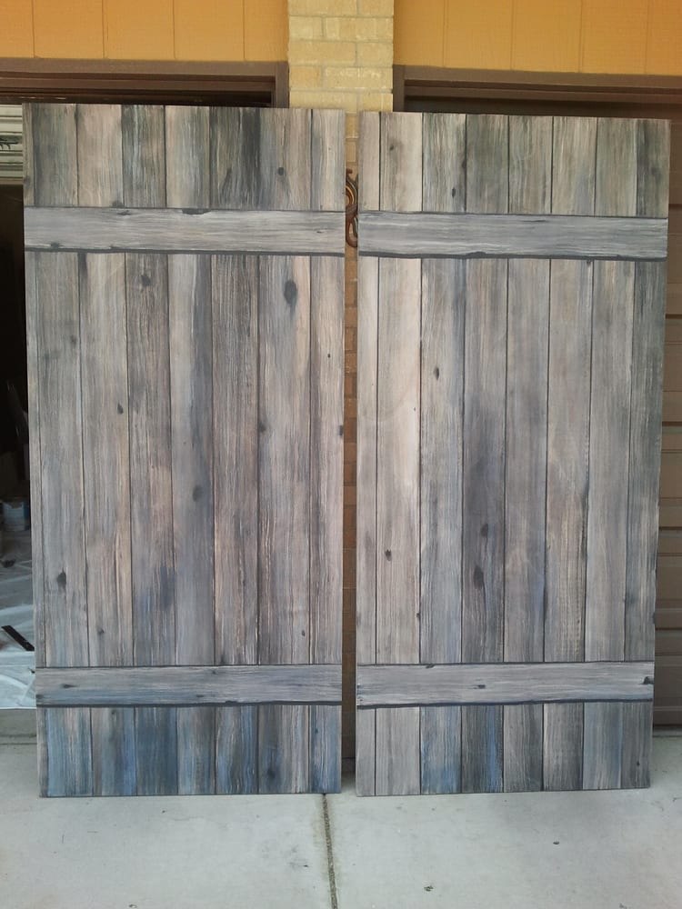 Old Barn Doors Decoration standard flat, hollow core doors painted to look like old barn Old Barn Doors Decoration standard flat, hollow core doors painted to look like old barn