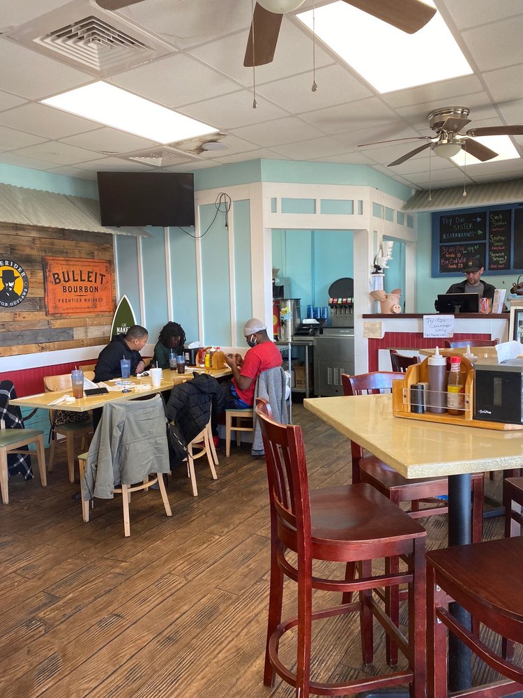 Sooey's BBQ & Rib Shack