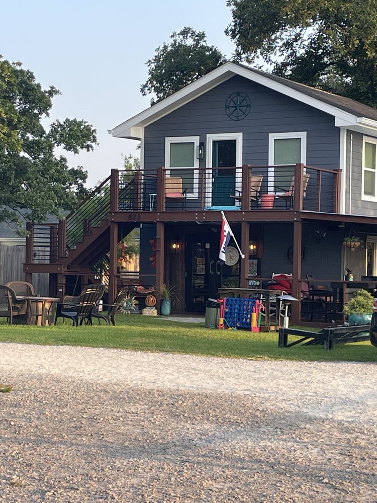 Dancing Baristas Café