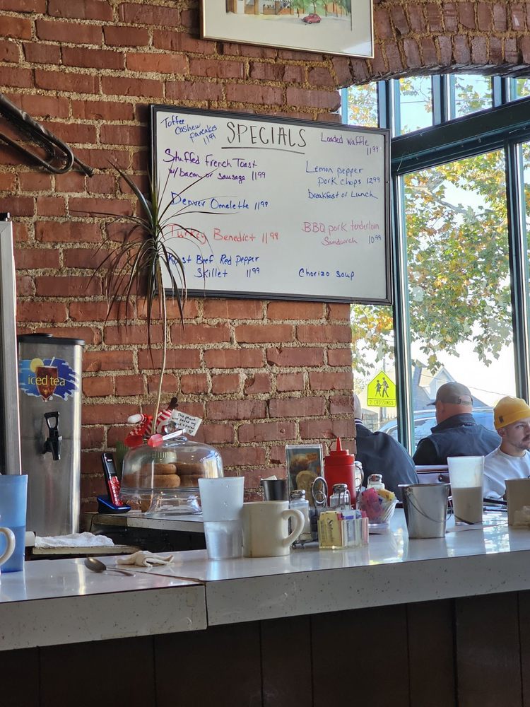 Lisa's Radial Cafe