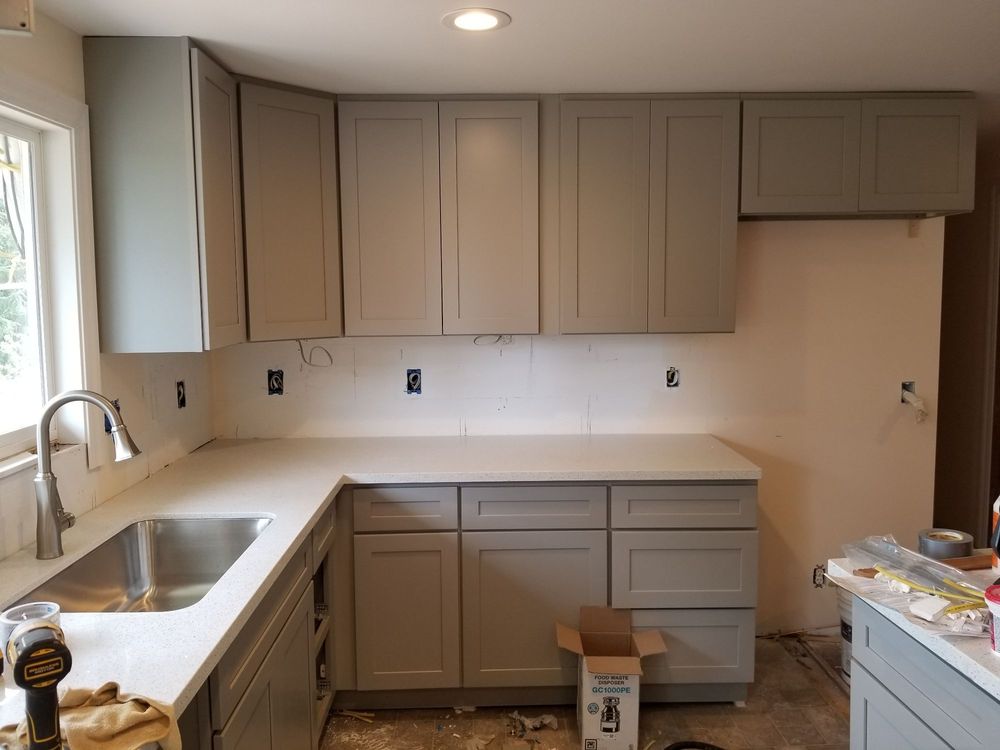 Best Kitchen Cabinet & Granite