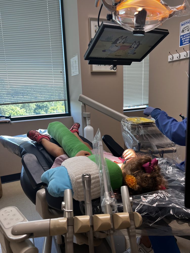 image of business Little Pearls Dentistry for Children