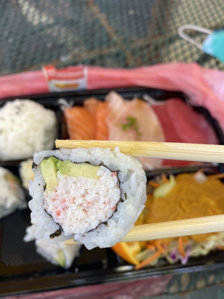 California Roll & Sushi