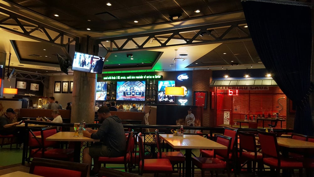 Atlanta Braves All Star Grill 215 Photos & 165 Reviews American