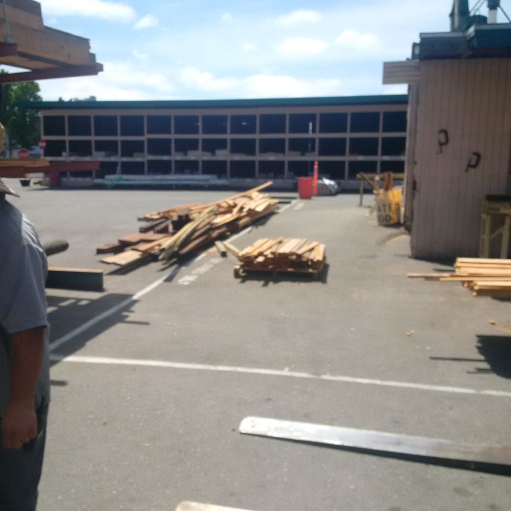 Pine Tree Lumber Hardware Stores 707 N Andreasen Dr, Escondido, CA