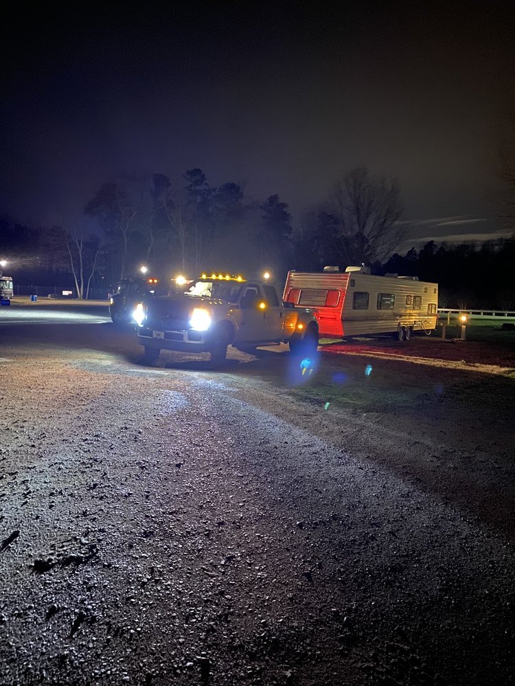 24/7 Towing and Recovery