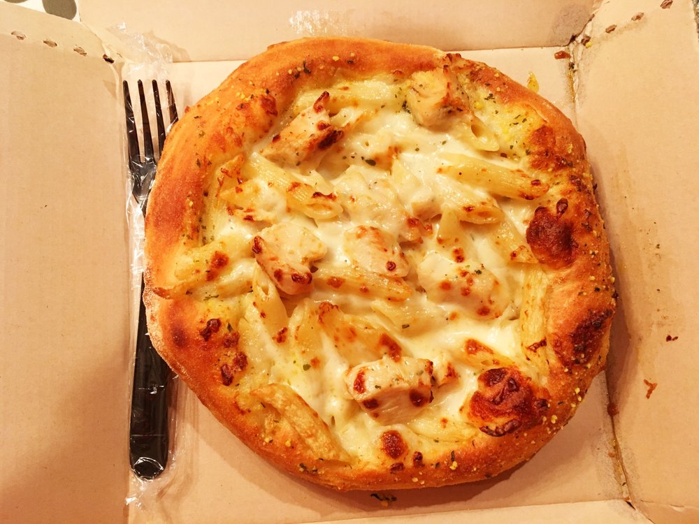 Chicken Alfredo, in an edible bread bowl! - Yelp Chicken Alfredo, in an edible bread bowl! - Yelp
