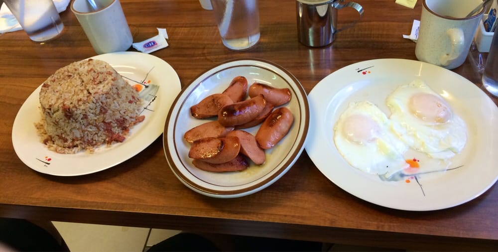 Linda’s Cafe 36 Photos & 20 Reviews Diners East Hagatna, Hagatña