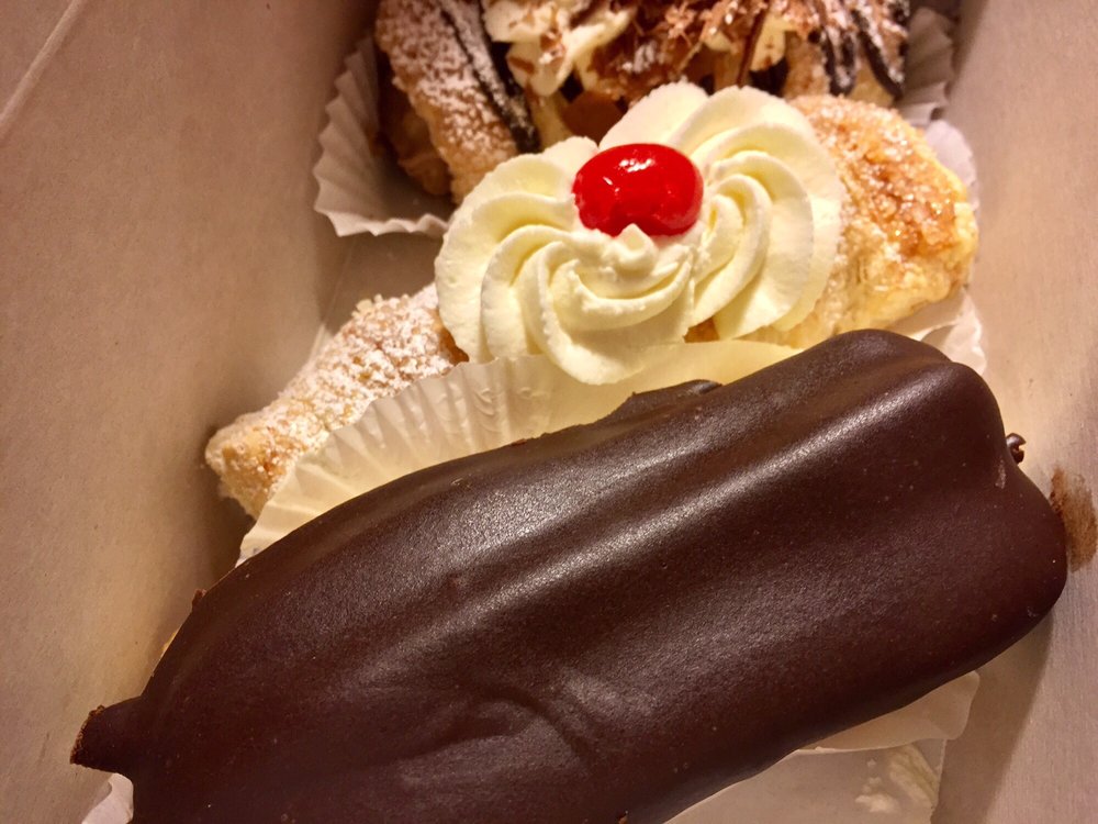 Larson’s Bakery, Deli and Coffee Bar 41 Photos & 73 Reviews