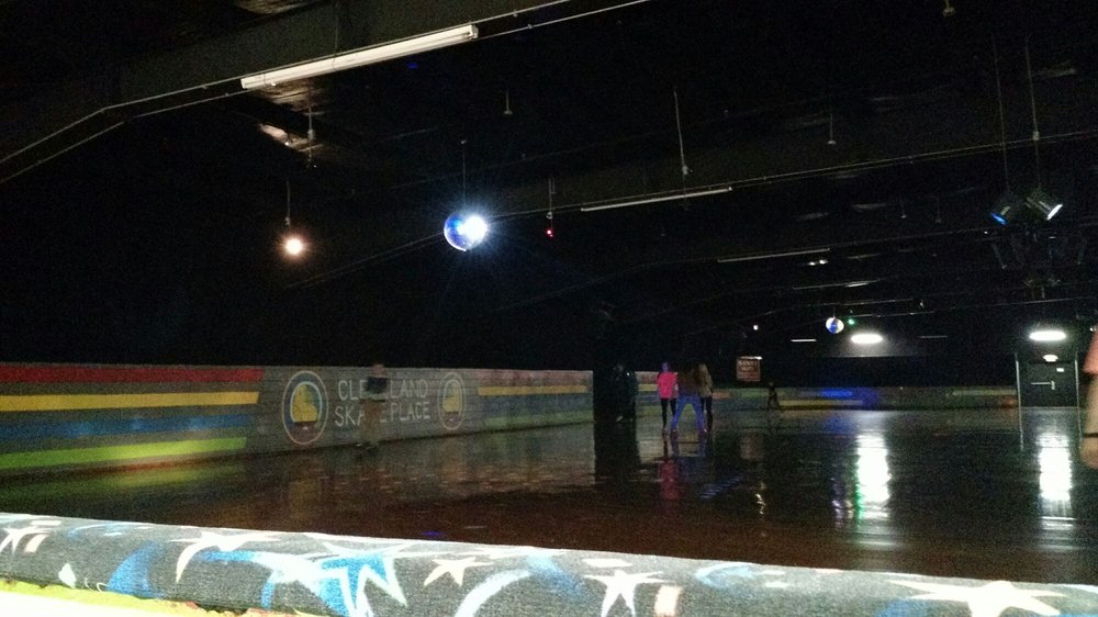 Cleveland Skate Place 10 Photos Skating Rinks 2100 Candies Ln NW
