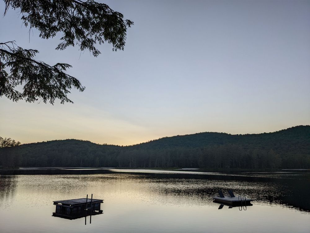 The Lodge At Harrisburg Lake
