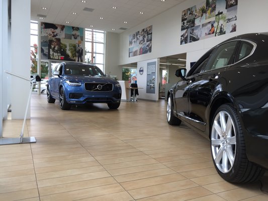 Herzog Meier Volvo 4180 Sw 141st Ave Beaverton Or Auto Dealers