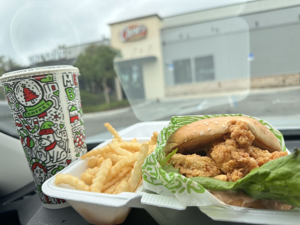 Raising Cane's Chicken Fingers Raising Cane's Chicken Fingers