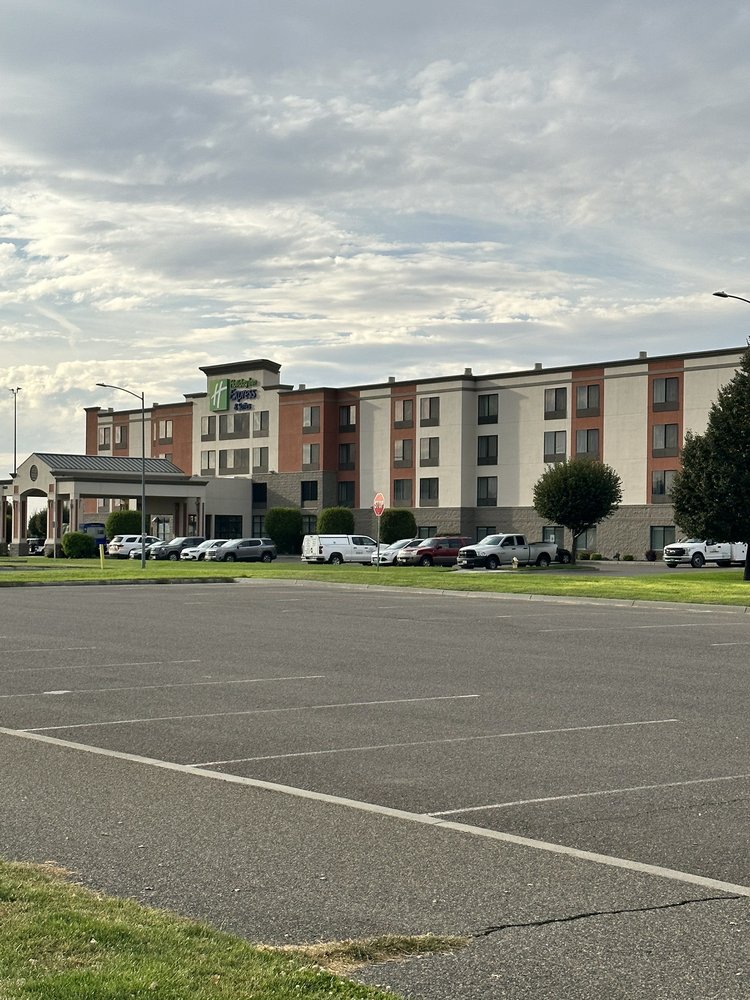 Holiday Inn Express & Suites Pasco-TriCities