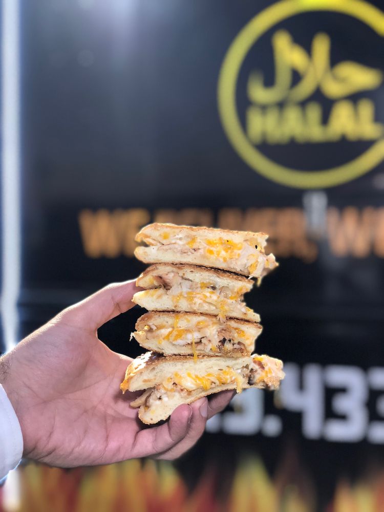 Abu Omar Halal Order Online 73 Photos & 95 Reviews Food Trucks