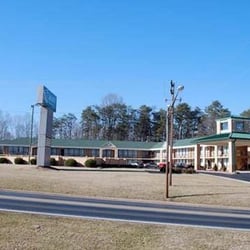 Best Western Royal Inn Suites Hotels 711 S Key St Pilot Photo Of Best Western Royal Inn Suites Pilot Mountain Nc United States