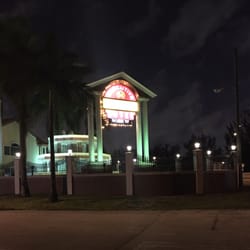 Executive Palace Hotel 12 Photos Hotels 2125 W Okeechobee Rd Photo Of Executive Palace Hotel Hialeah Fl United States Sign Seen From