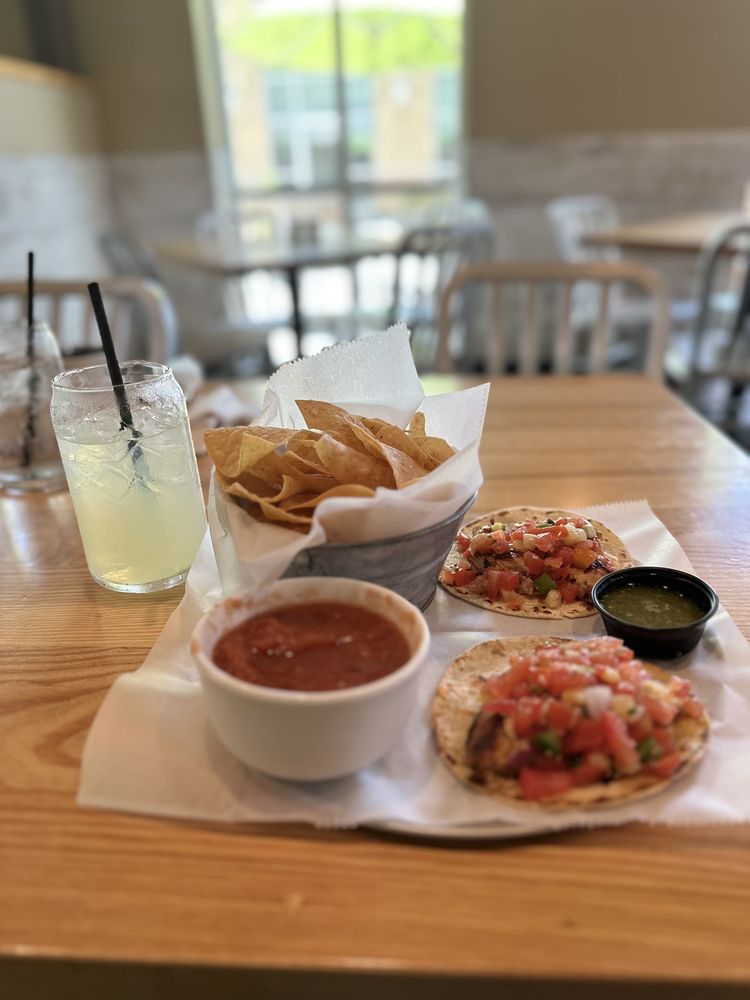 Taqueria Tsunami