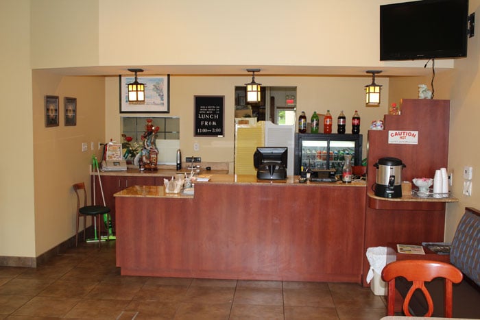 Wong's Chinese & Thai Cuisine