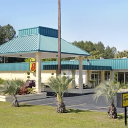 Super 8 Hardeeville 23 Photos Hotels 19289 Whyte Hardee Blvd Photo Of Super 8 Hardeeville Sc United States
