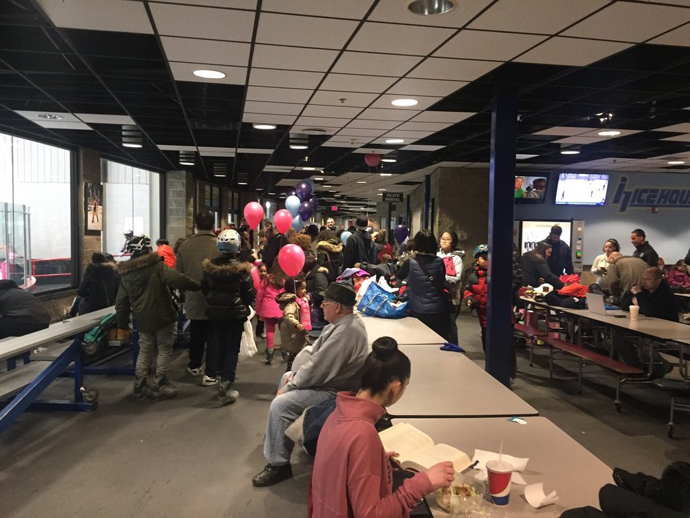 Ice House Skating Rinks 13 Photos & 32 Reviews Skating Rinks 111